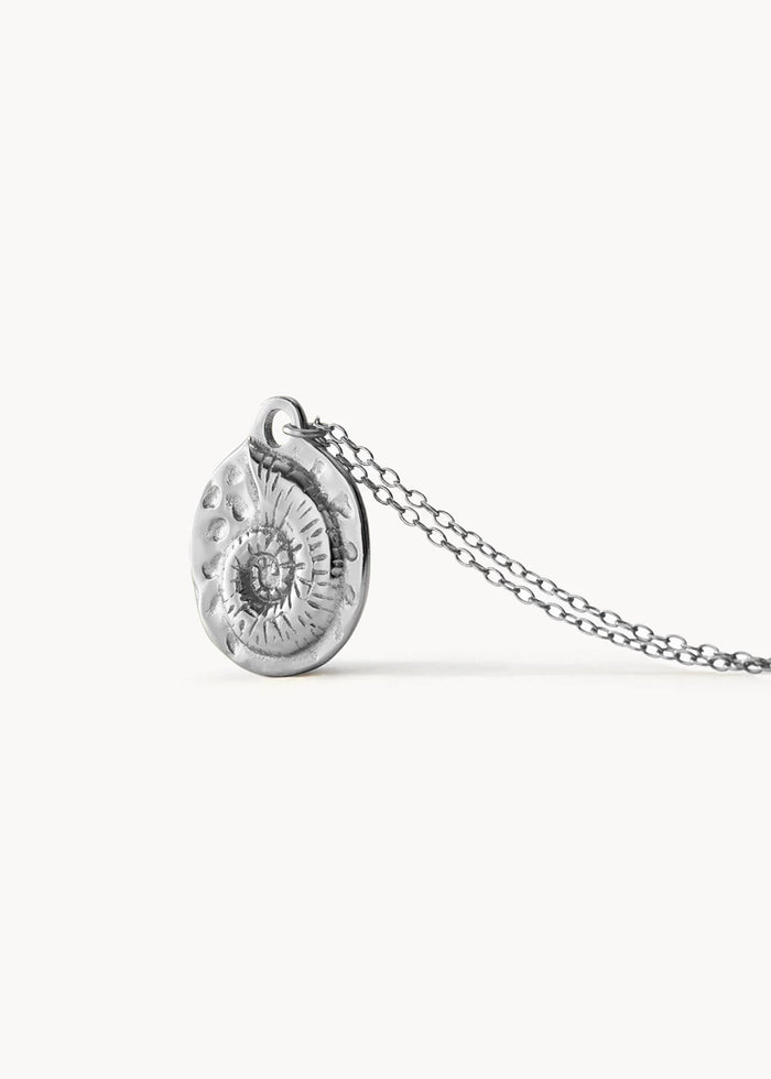 Caracola Pendant