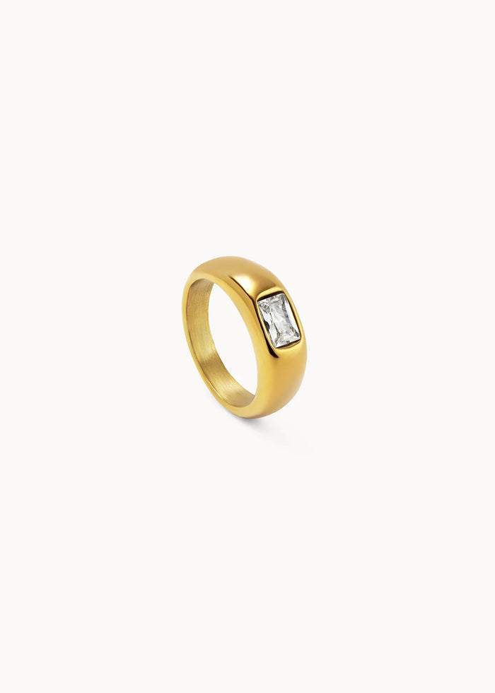 Gara White Ring