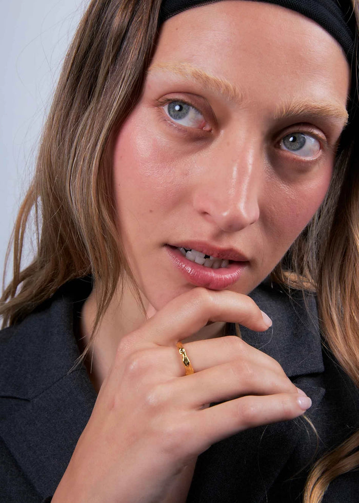 Abstract Ring