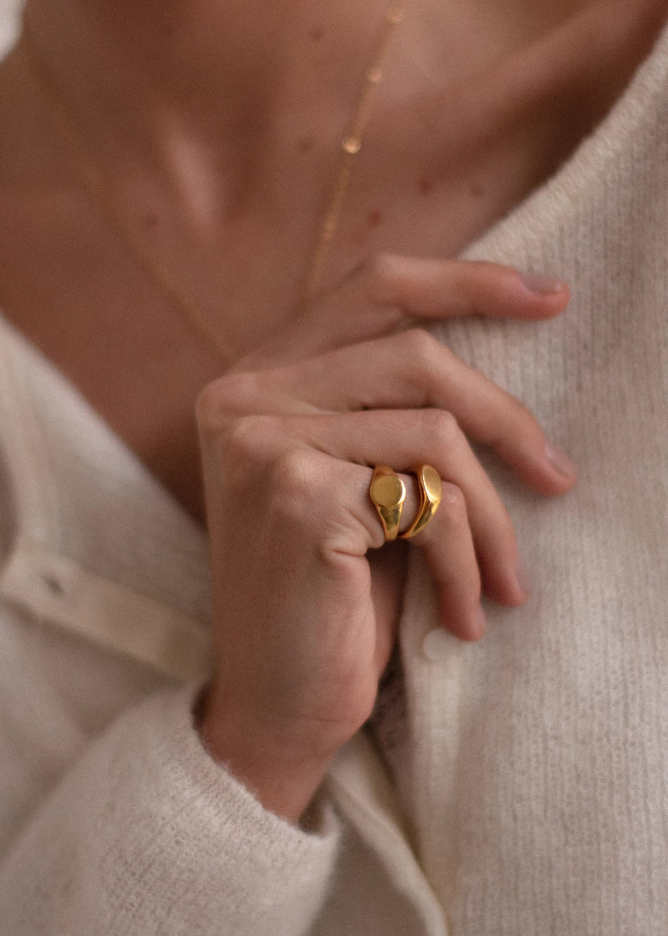 Meñique Sello & Plain Ring Stack