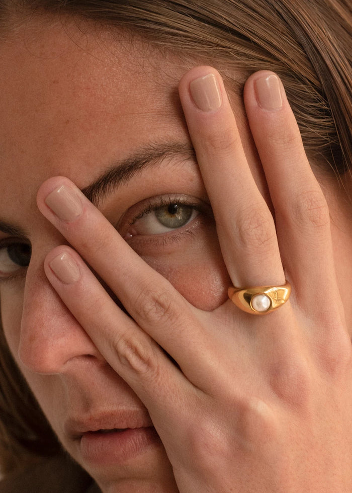 Anillo Lia