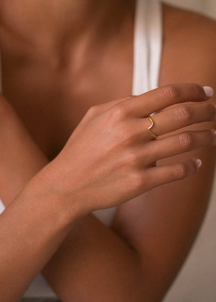 Curve Ring