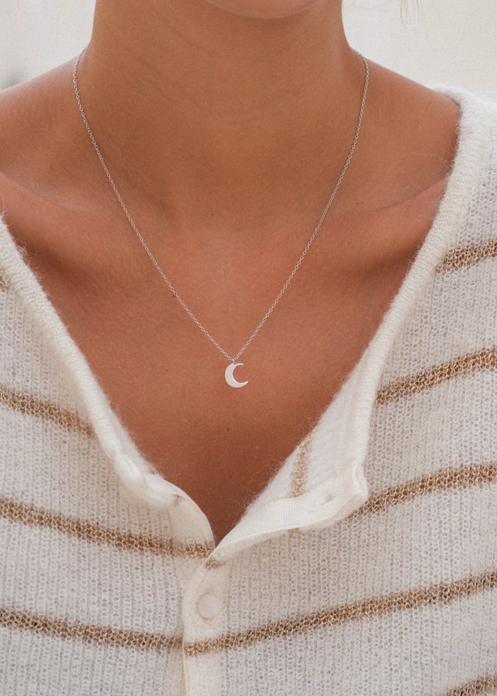 Collar Half Moon