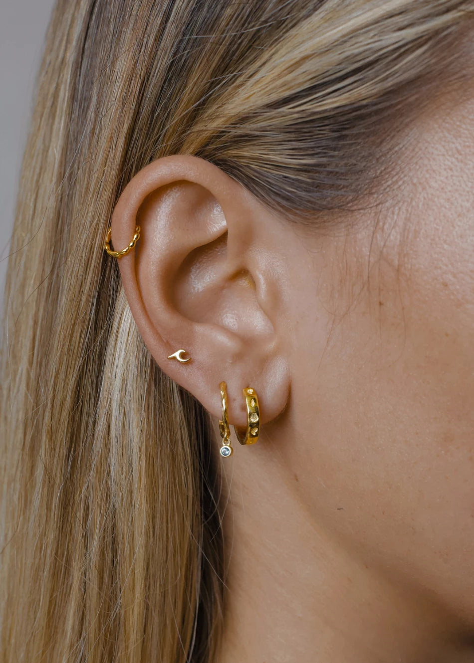 Mini Ola Earrings
