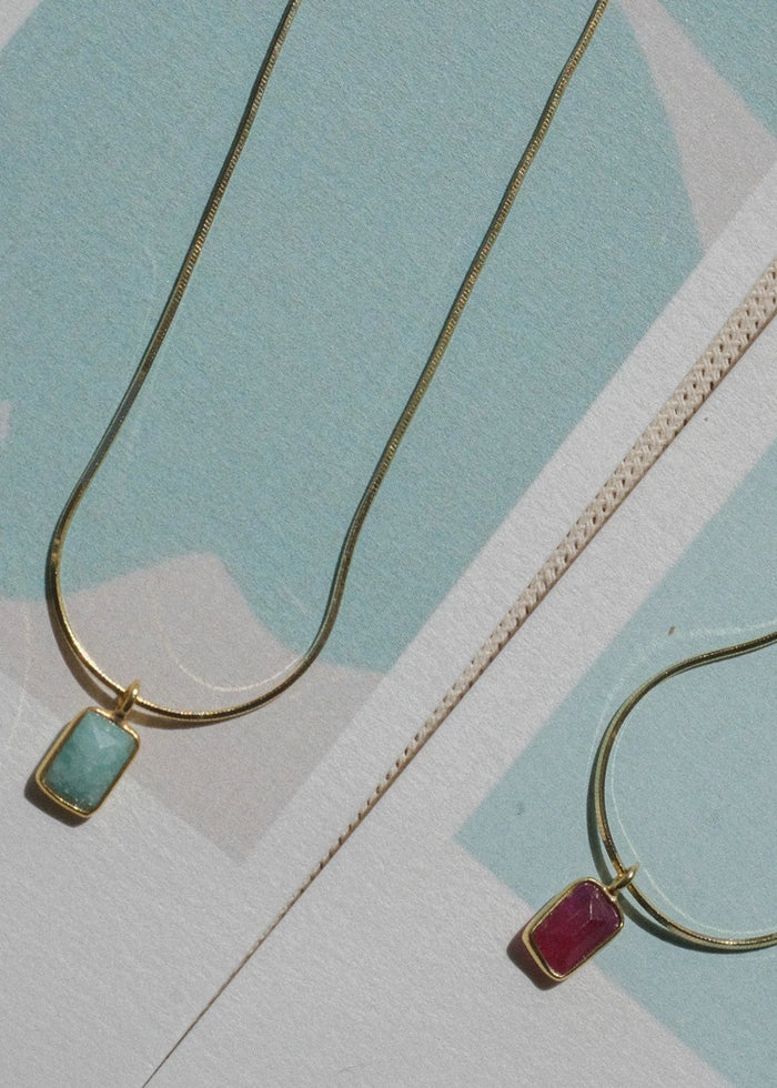 Fuchsia Jade Flash Necklace