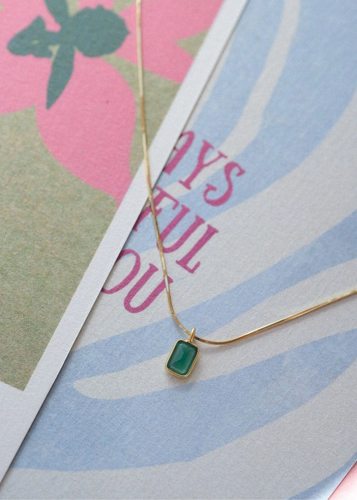 Green Chalcedony Flash Necklace