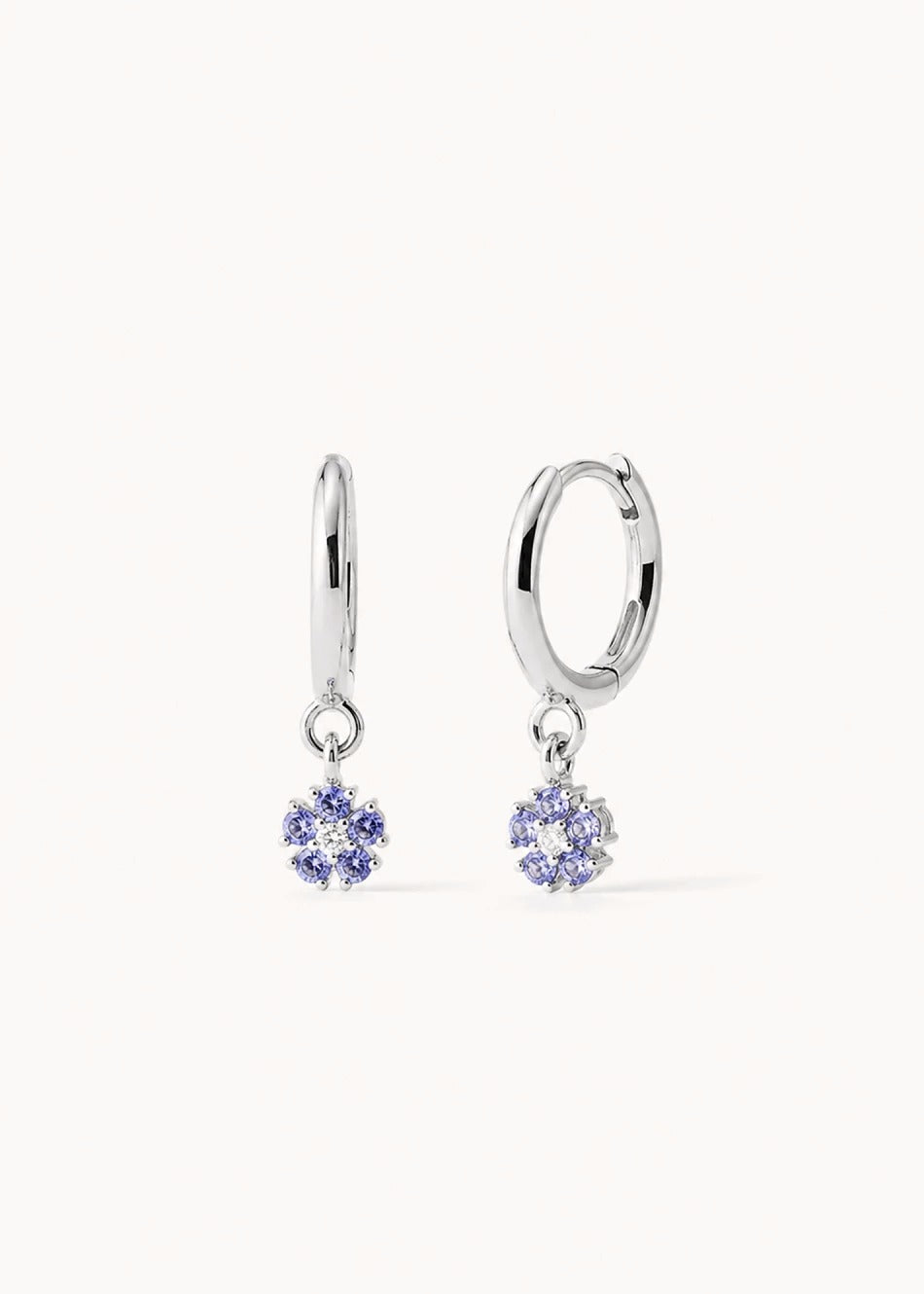 Pendientes Aro Daisy Blue Sky en plata