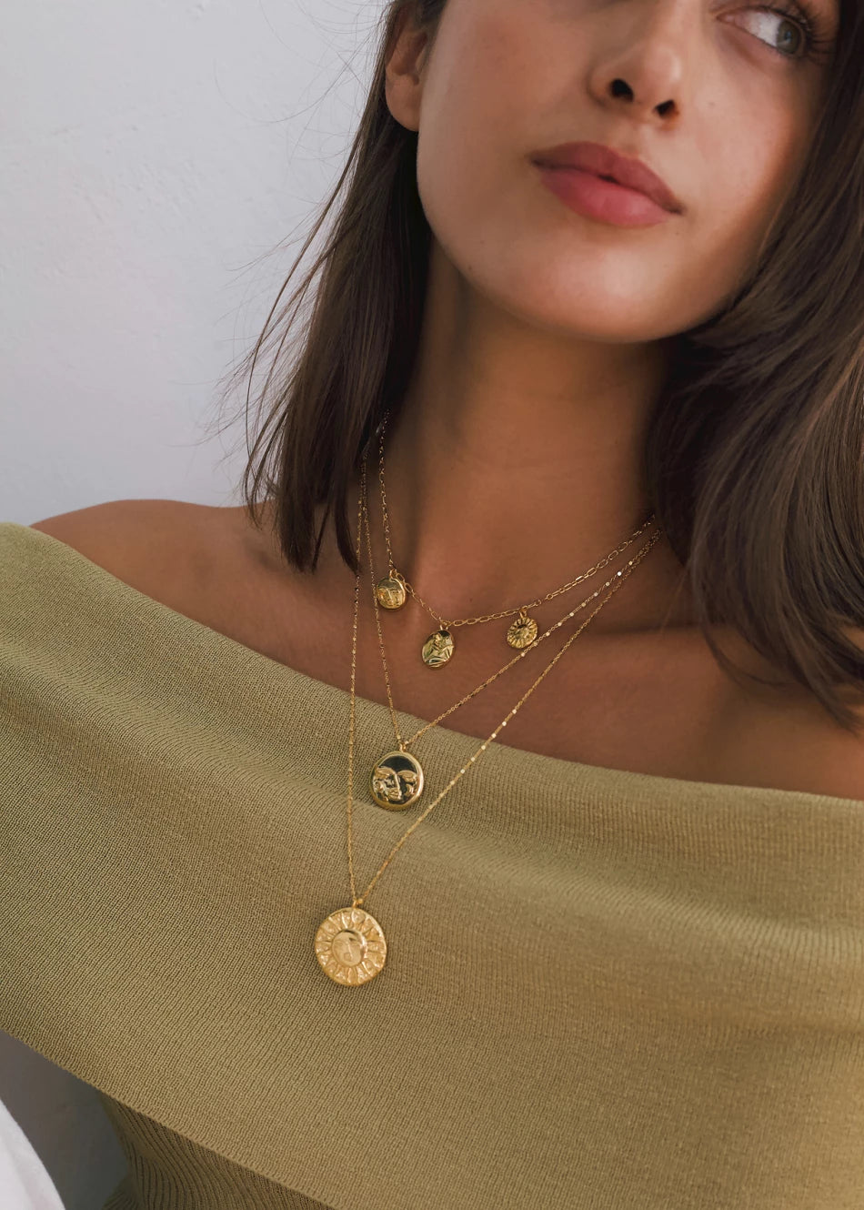 Day and Night Necklayer